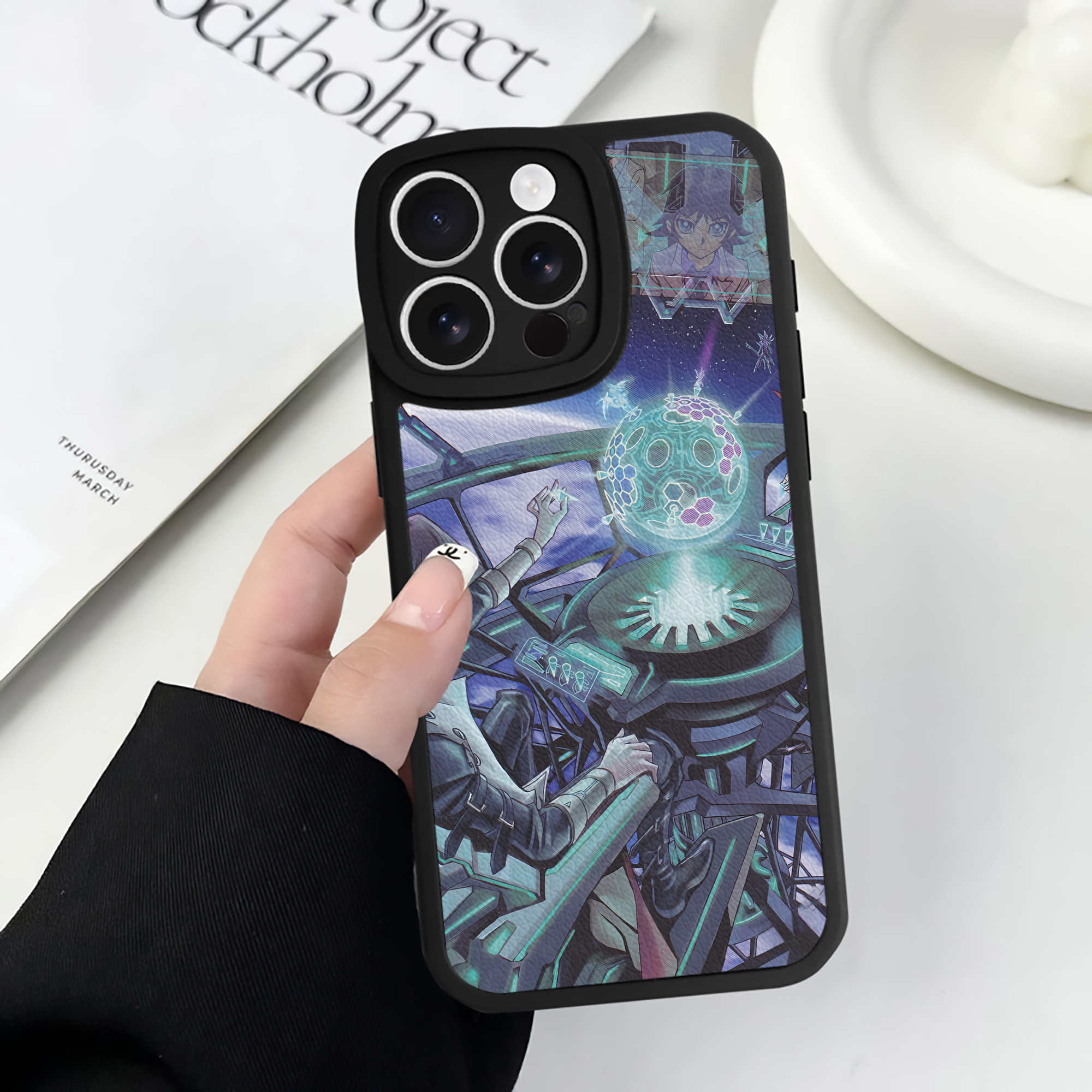 （画像用） 遊☆戯☆王 Yu-Gi-Oh! 【iPhone 16シリーズ対応】シリコンスマホケース（レザー調） 材質：シリコン